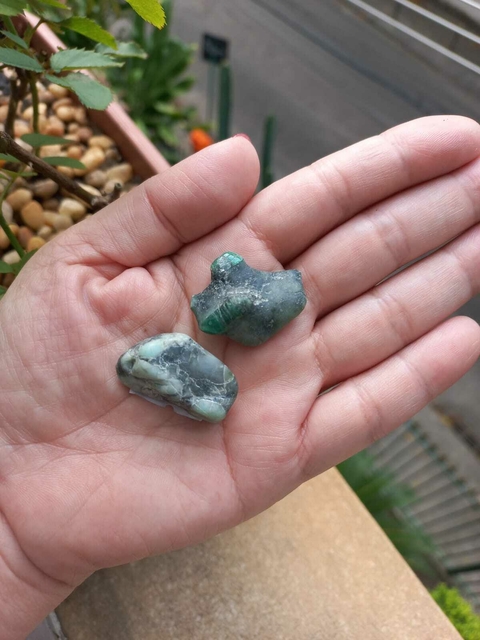 Esmeralda - Amor, Fortalecimento, Cura - Tamanho P