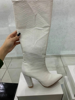 Bota Croco Giovanna - Use Amanda Araújo | Moda e Calçados Femininos
