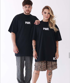 Oversized PRAY - comprar online