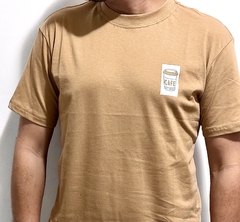 Camiseta Adulto Manga Curta Unissex C.A.F.E (LC 10.27) - LOJA CAFE DE LUCAS 10:27