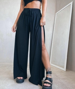 CALÇA FENDA LATERAL
