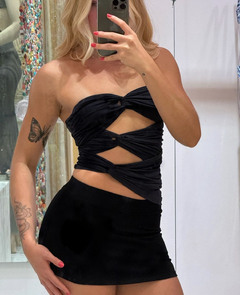BLUSA MARTINI RECORTES na internet