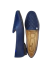 Mocassim Feminino Confortável Clássico Bico Redondo na cor Azul Indigo, com detalhe em matelassê.