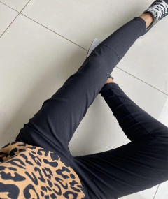 Babucha Negra engomada - comprar online