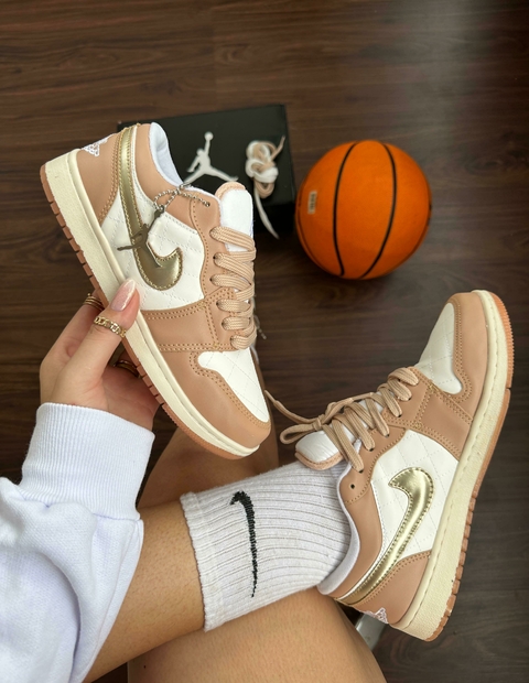 Nike Air Jordan Low Nude