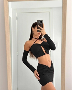 Conjunto black en internet