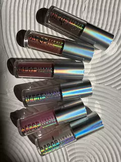 Sombra liquida con glitter