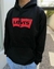 BUZO LEVIS BLACK RED