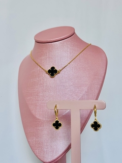 Choker Van Cleef Preta Banhado a Ouro 18k - Gabi Joias