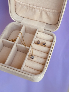 Conjunto Gotinha Lavanda Banhada a Ouro 18k