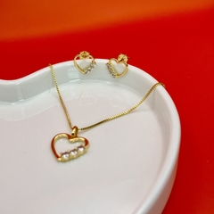 Conjunto Coração 3 Zircônias Banhado a Ouro 18k - Gabi Joias