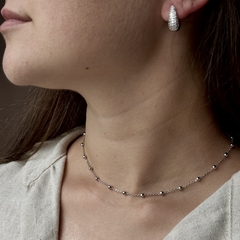 Choker Bolinhas Banhada a Prata na internet