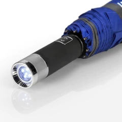 PARAGUAS PLEGABLE CON LINTERNA en internet
