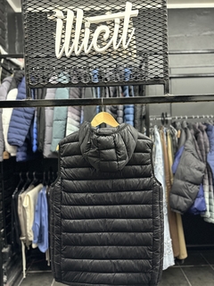 CHALECO BASIC NEGRO - INDUMENTARIA ILLICIT