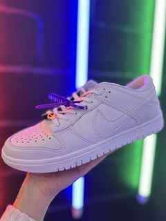 Nike total white