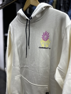 Hoddie CMMNTY crema - comprar online