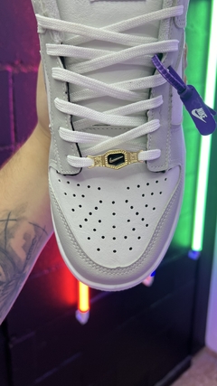 Nike SB dunk low pro blanco - gris - INDUMENTARIA ILLICIT