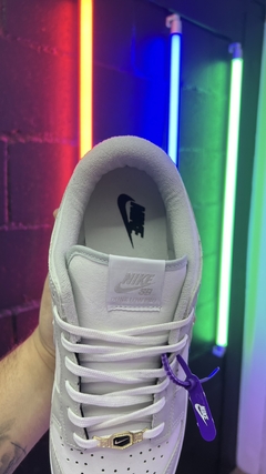 Imagen de Nike SB dunk low pro blanco - gris