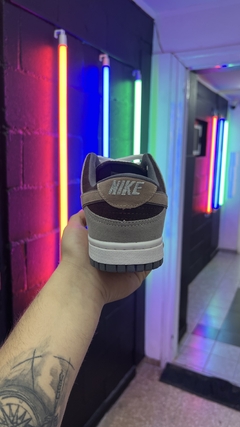 Nike SB Blanco - Gris - Marrón - comprar online