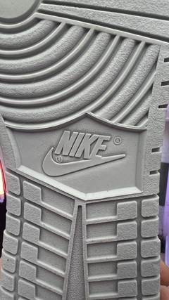 Nike Dunk Negro - Arena