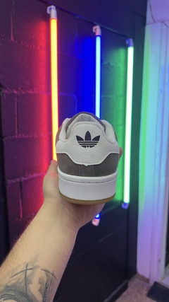 Adidas campus 00’s Gris - blanco - comprar online