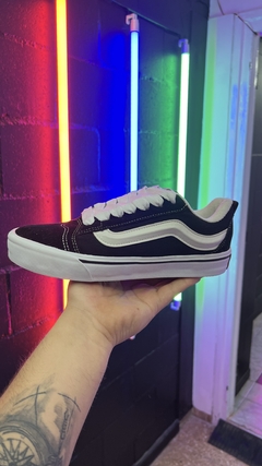 Vans KNU en internet