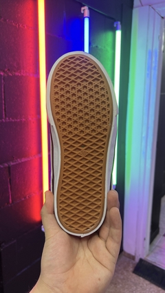 Vans KNU