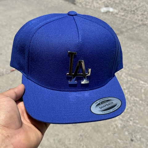 yupoong snapback bordada