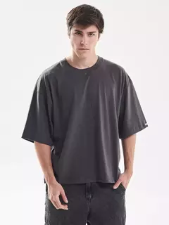 Remera basica boxy - comprar online