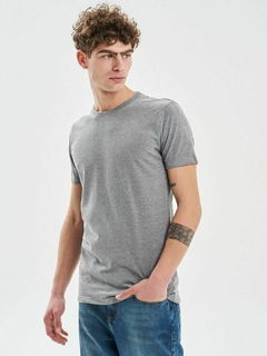 REMERA BASICA CUELLO REDONDO - tienda online