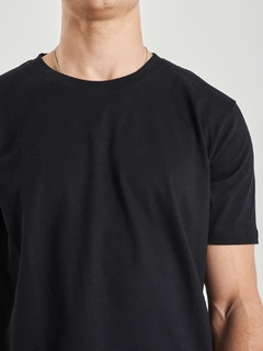 Imagen de REMERA BASICA CUELLO REDONDO