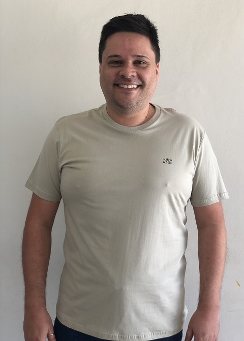 CAMISETA MASCULINA MALHA MANUSCRITO - KING & JOE