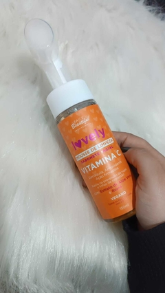 Sabonete Facial Mousse de Limpeza Vitamina C 150ML - comprar online