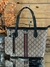 Bolsa Gucci com porta moedas -Alça de ombro -Alça transversal