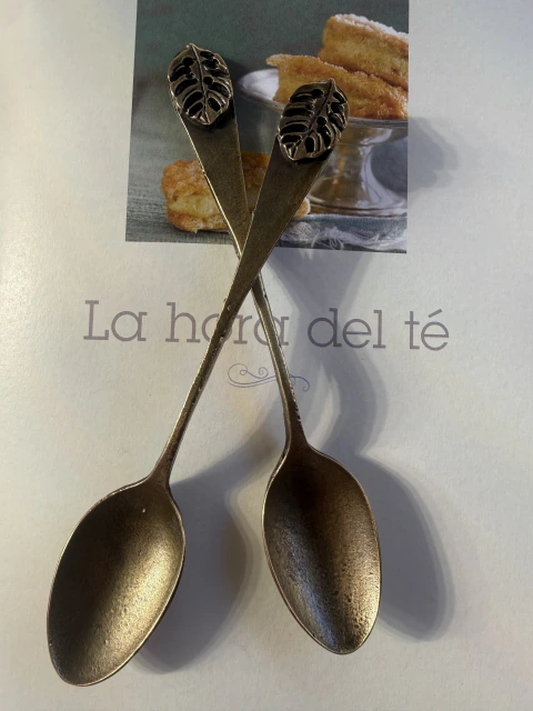 Cucharas Hojas