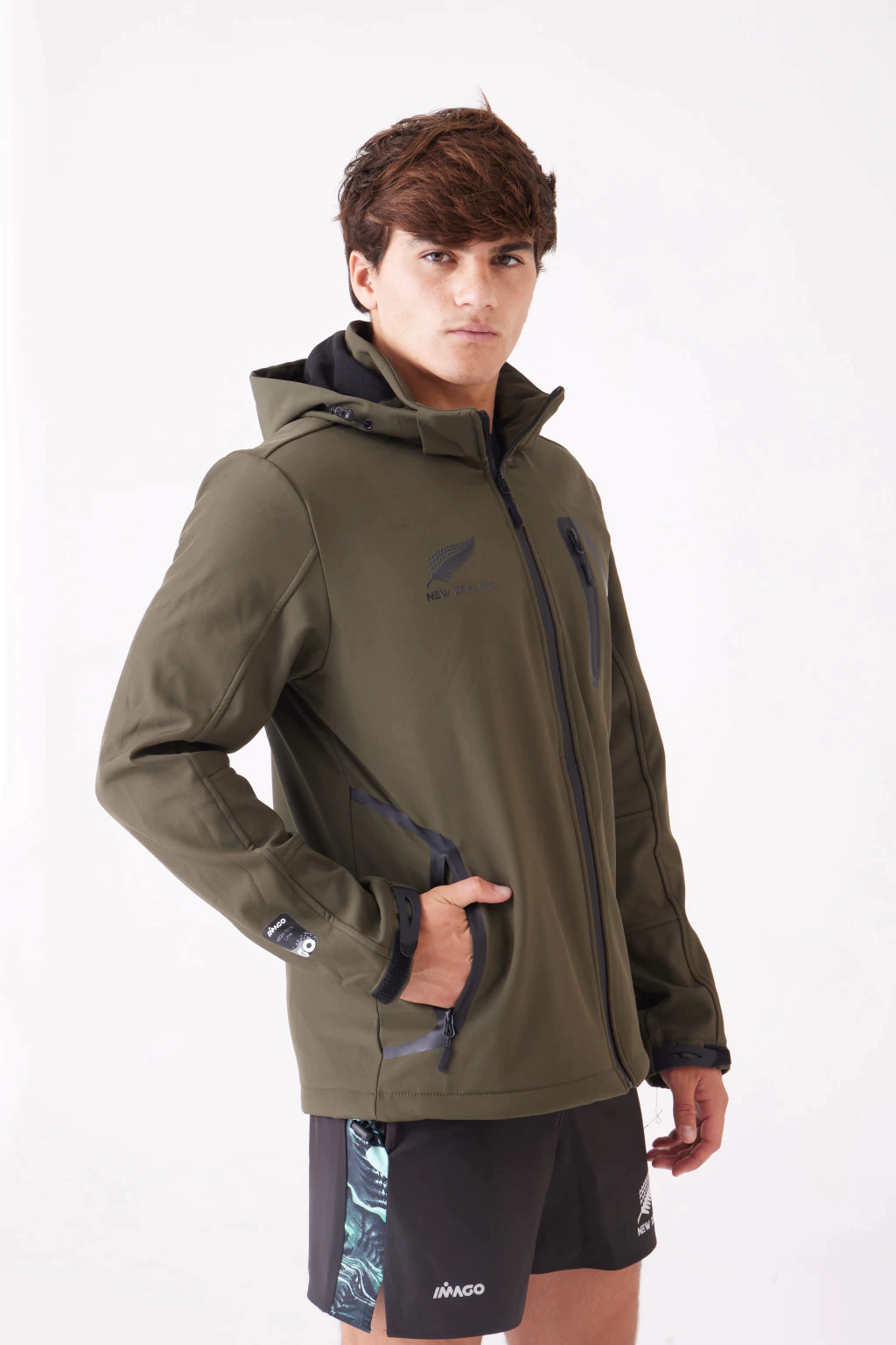 CAMPERA DEPORTIVA ALL BLACKS MODELO FIELD PRO