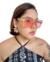 Óculos Morgana Rosa com Corrente Dourada na Lateral - comprar online