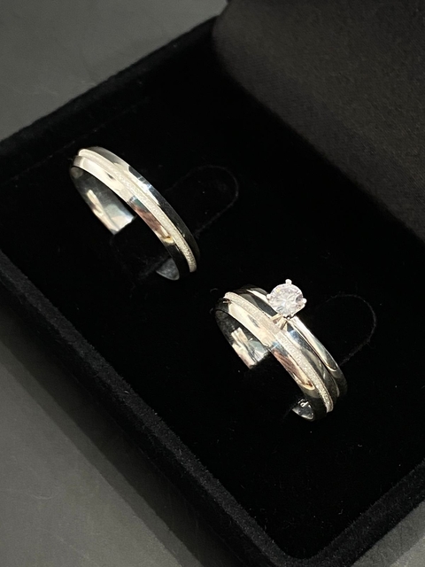 Aliança arrendondada filete diamantada 5mm