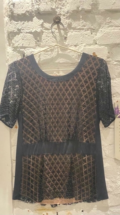 Blusa de Seda Le Lis Blanc Rendada