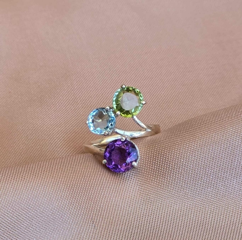 Anel 3 pedras - comprar online