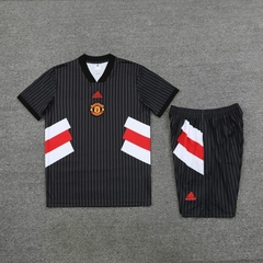 Conjunto Camisa+Shorts Manchester United Icon 23/24 Adidas Masculino - comprar online