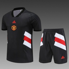 Conjunto Camisa+Shorts Manchester United Icon 23/24 Adidas Masculino