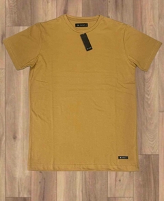 Remera lisa 100% peinado en internet