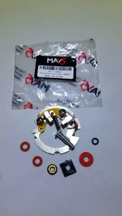 CARBON MOTOR ARRANQUE HONDA TITAN 00 / XR 250 / CBX 250 CON PLAQUETA (MAX 5)