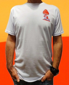 REMERA FUNGUS WHITE en internet