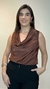 Blusa de cetim de gola drapeado - comprar online