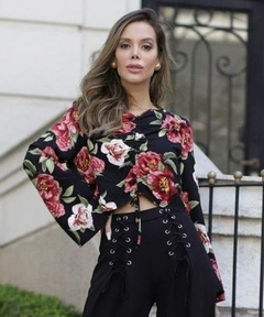 Blusa Feminina Cropped Manga Longa Floral na internet
