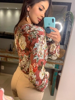 Blusa Feminina Cropped Manga Longa Floral - loja online