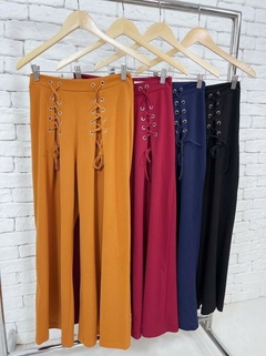 CALÇA FEMININA PANTACOURT COM ILHÓS TERRACOTA M