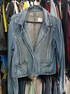 Jaqueta Jeans com Renda Branca